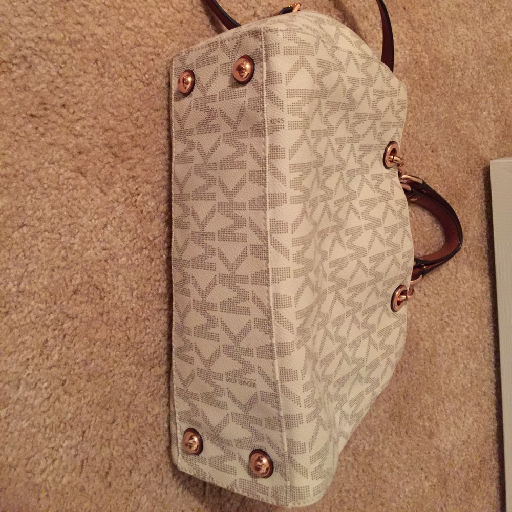 2014 Michael Kors Bag - Picture 4 of 6
